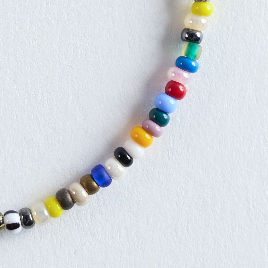 Farbe
Ein bunter Mix aus klaren, kräftigen und zarten Nuancen (bunt)