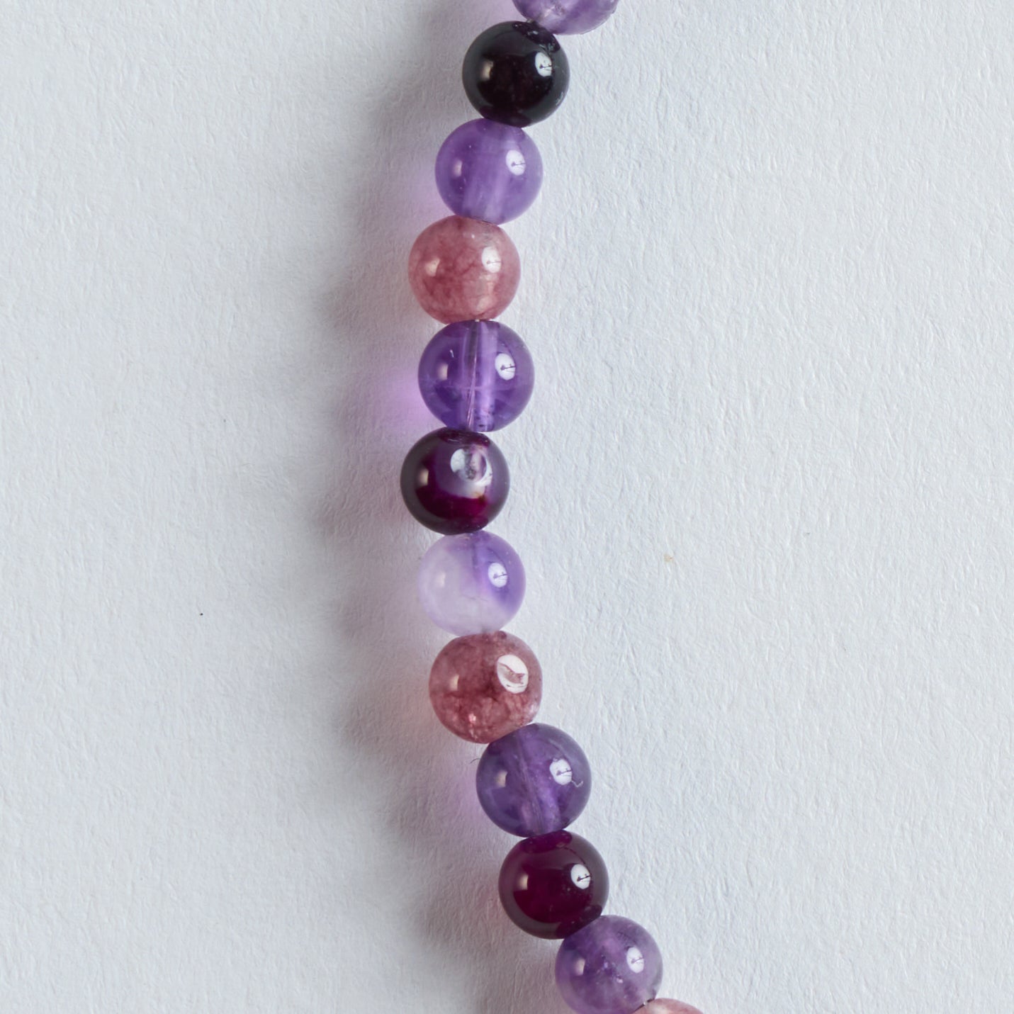 Farbe
Violett, Flieder, Beerentöne