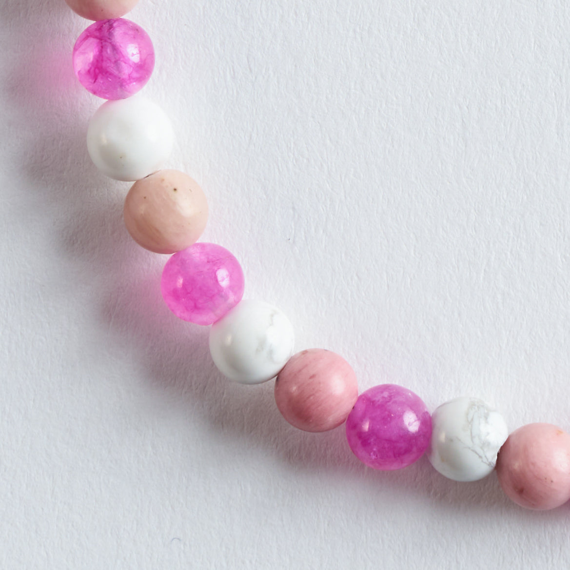 Farbe
Pink, Rosa, Weiß, Apricot, Beige