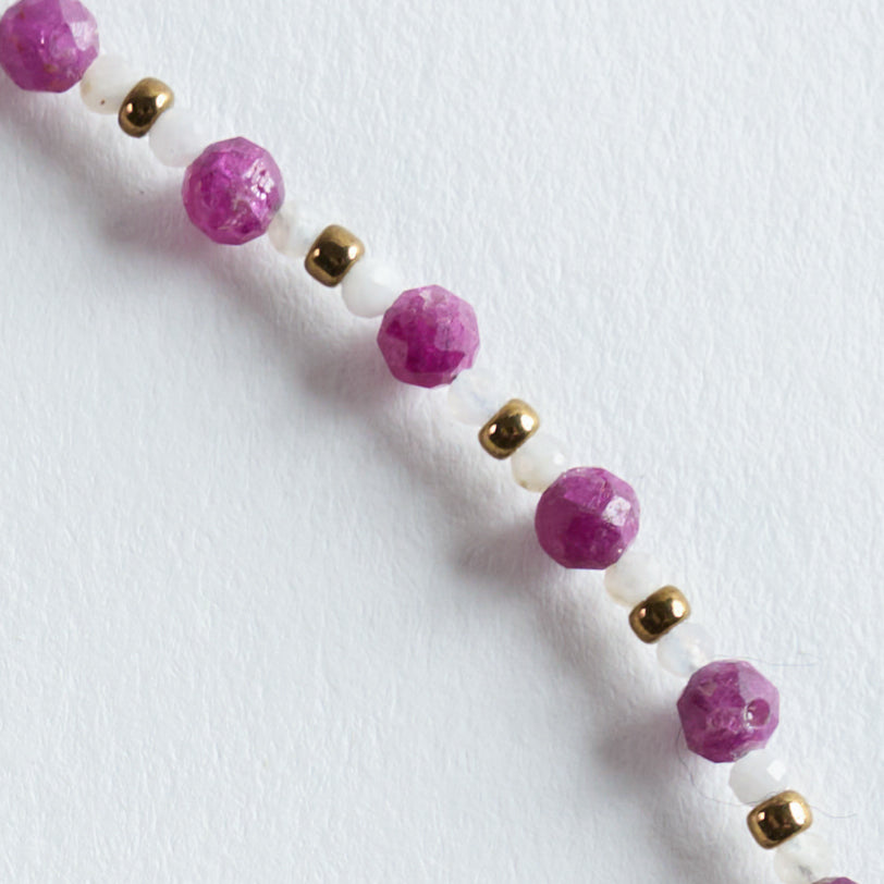 Farbe:
Pink, Weiß und Gold